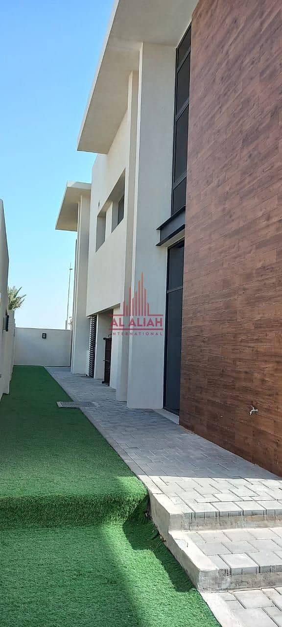 COMPLETELY BRAND NEW 4 BHK VILLA IN YAS ISLAND