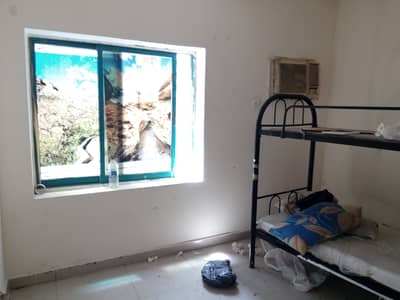 2 bhk in 17k with Balcony 1 bathroom Window A/C Call Javed
