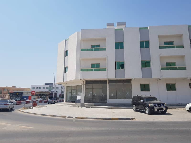 مبنى للبيع موقع رئيسي في عجمان