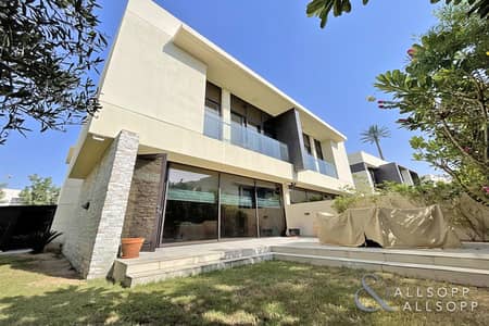 3 Bedroom Villa for Sale in DAMAC Hills, Dubai - Exclusive | Vacant March | Queens Meadow