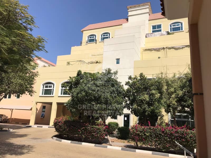 位于迪拜投资园区（DIP），2期，瑞塔吉（综合住宅区），瑞塔吉H座 2 卧室的公寓 900000 AED - 6601946