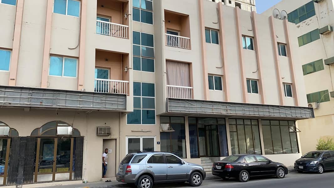 Building for sale, residential, commercial, in Sharjah, a very special location On an asphalt street An area of ​​5 thousand feet      Abu Shagara Pri