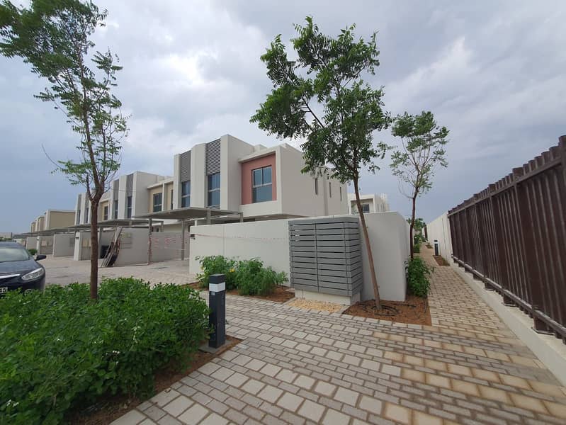 Вилла в Мувайле，Аль Захия, 3 cпальни, 135000 AED - 6573142