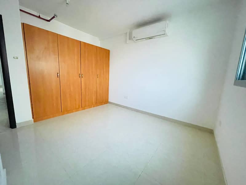 Brand new building 3bhk apt 42k 4 payments split ac at delma street muroor road