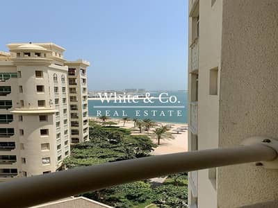 3 Bedroom Flat for Rent in Palm Jumeirah, Dubai - High Floor | Vacant | Partial Sea View