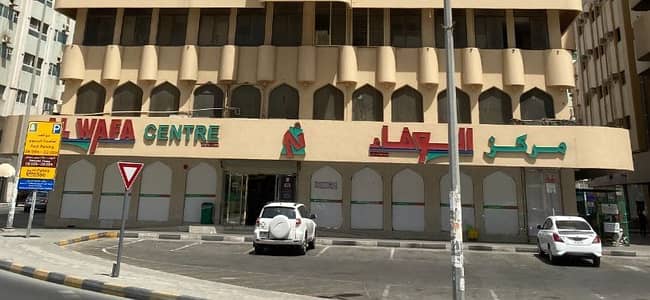 Shop for Rent in Rolla Area, Sharjah - VERY HUGE SHOP AVAILABLE IN  ROLLA BANK ST.