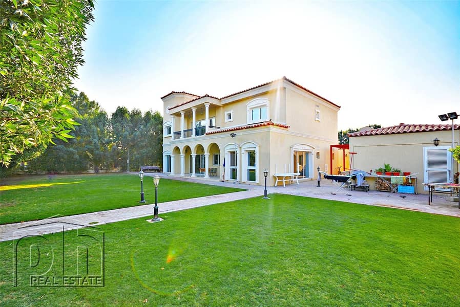 Luxury Villa|Large Private Plot|Must View