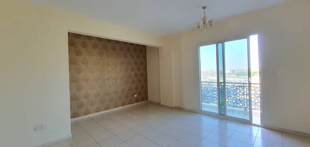 Studio for Sale in International City, Dubai - LARGE STUDIO WITH HANGING BALCONY FOR SALE IN EMIRATES CLUSTER