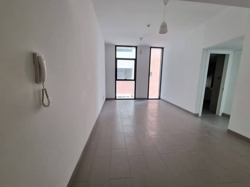 Квартира в Мувайле，Аль Захия, 1 спальня, 32000 AED - 6582506