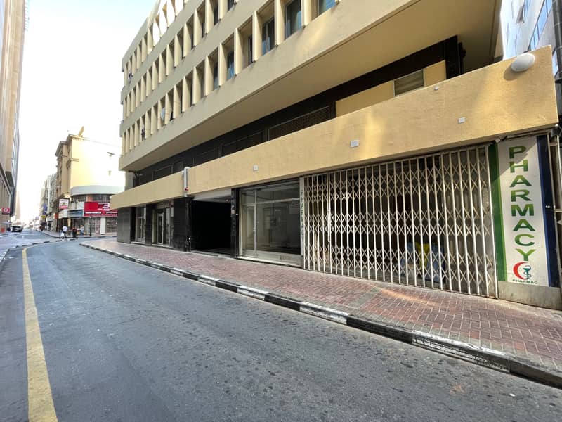 Multiple Retail space available in Al Sabkha