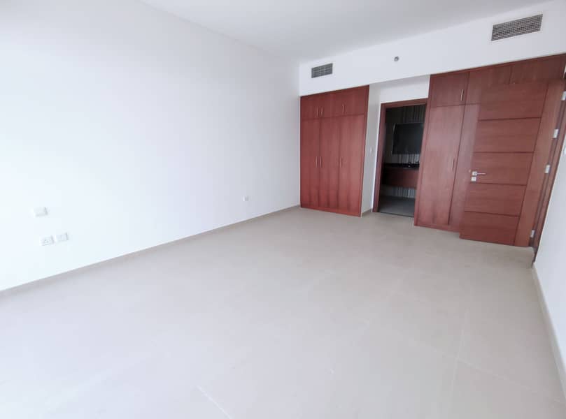 Affordable  Brand New Spacious 1 Bed With Balcony