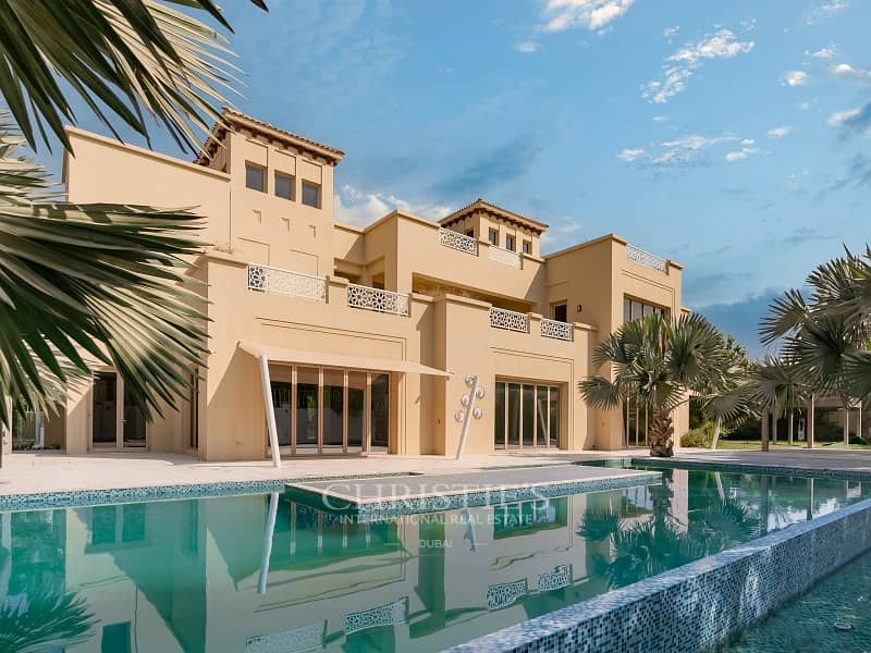 Pristine 7-Bedroom Villa with Lush Garden and Pool