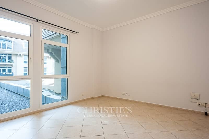 Well maintained studio | Vacant