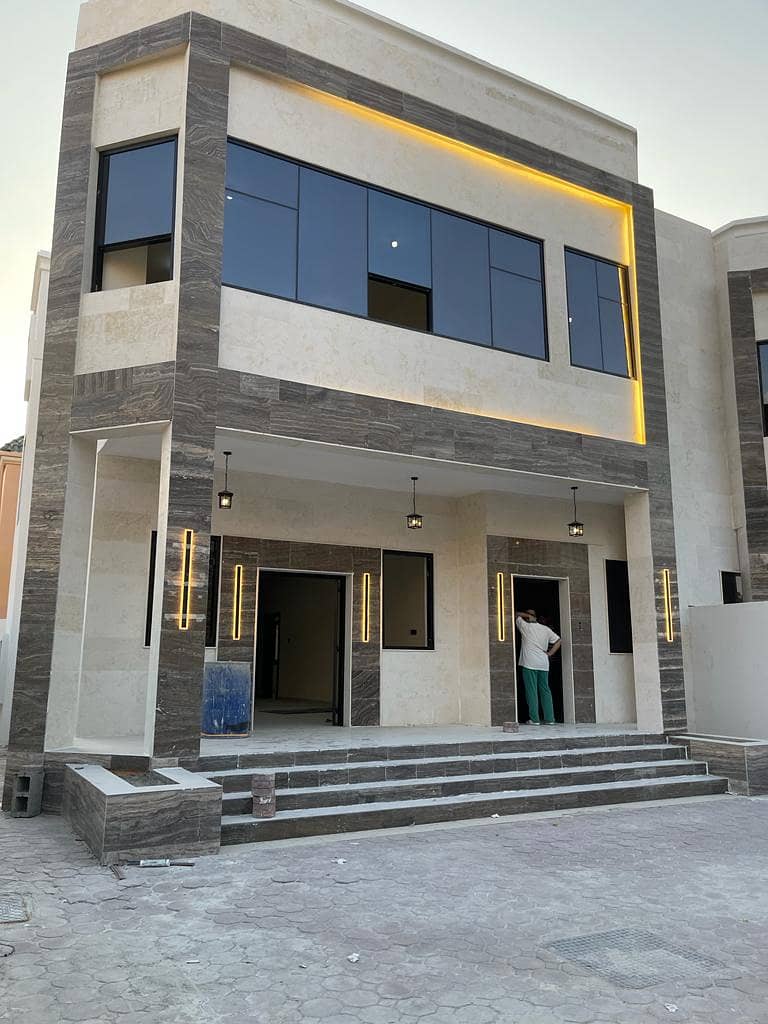 Newly Renovated! 5 bedroom villa (ground + 1) for sale at the best price in Al Mowaihat - 3 Ajman Amazing deal! Twin villa (G plus 1), each with 5 bed