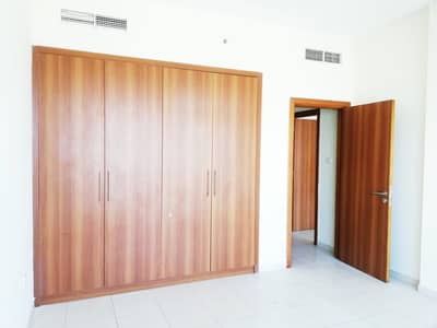 Ever Low Price| With Balcony| Vacant on transfer
