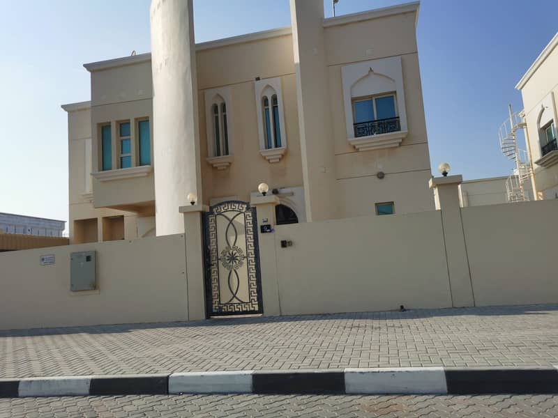 Villa for sale in Sharjah, Al-Azra area (corner)