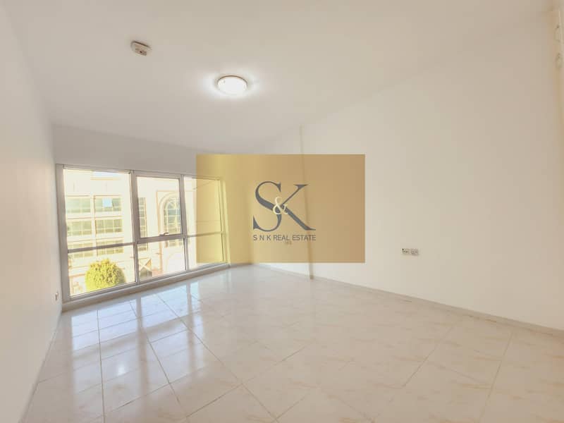 Квартира в Аль Гаруд，Аль Гархуд Комплекс, 2 cпальни, 69999 AED - 6581618