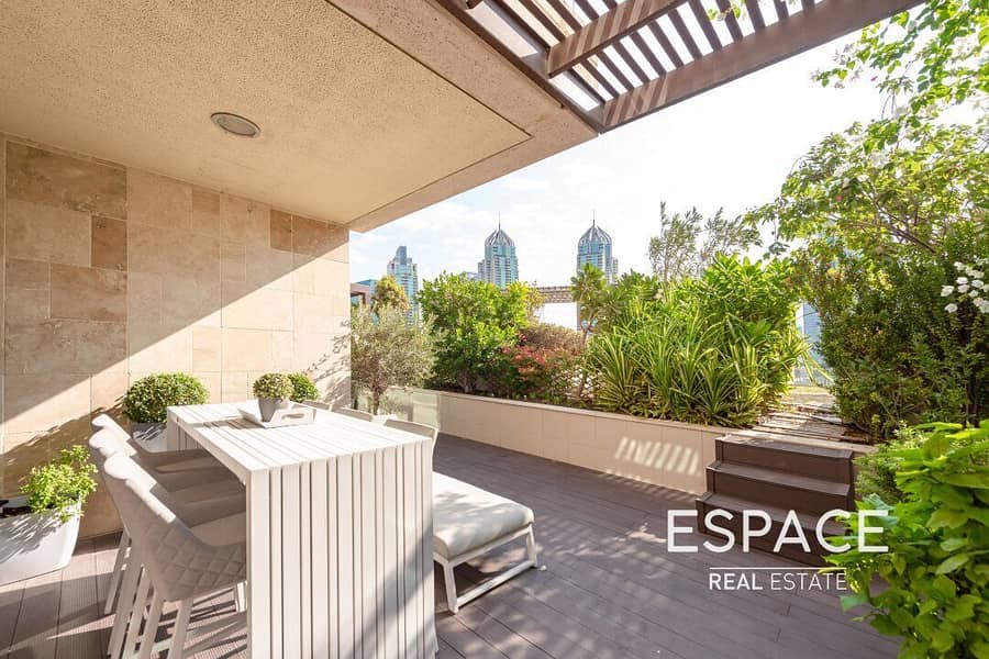 Fully Upgraded | Private Terrace | 2 Beds