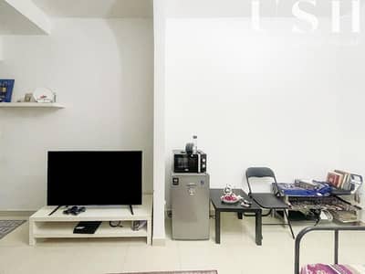 High-income studio in heart of JVC