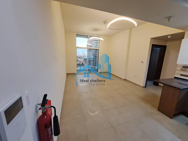 Квартира в Аль Фурджан，Азизи Плаза, 2 cпальни, 65000 AED - 6654243