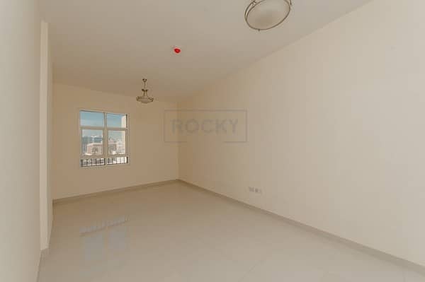 1 Bed | Pool & Gym | Bur Dubai 1 Bed | Pool & Gym | Bur Dubai
