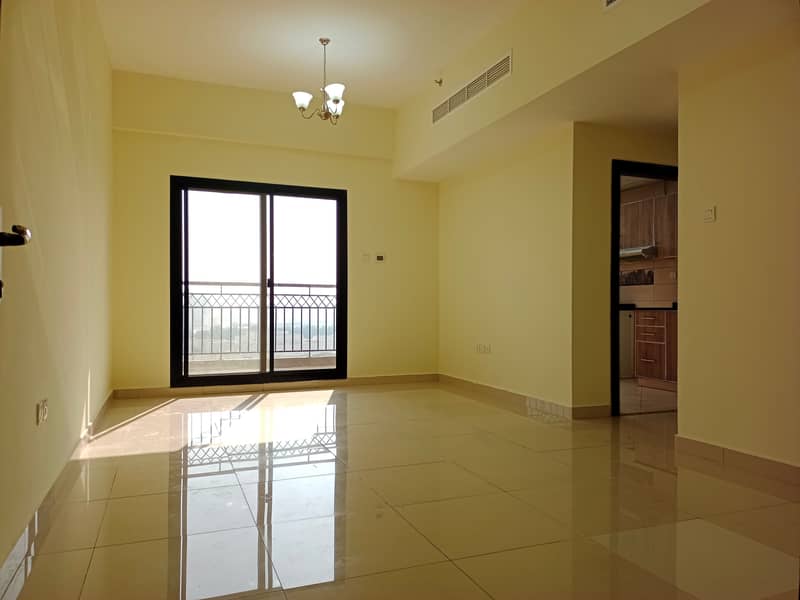 **HOT OFFER**LUXURY** SPACIOUS 2BHK AVAILABLE WITH ALL FACILITIES NEAR PARK IN V. GOOD PRICE