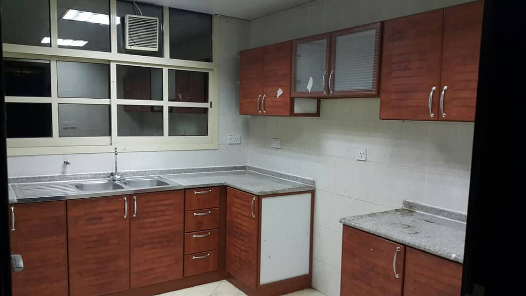 ONE BED ROOM AND HALL WITH 2 TOILET AND TEARCE 35K AT MOHAMMED BIN ZAYED CITY