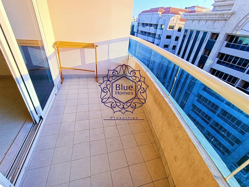 Road view Balcony !1bedroom Hall with All Facilities Close to Metro