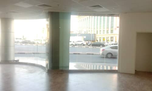 محل تجاري  للايجار في ديرة، دبي - محل تجاري في المرقبات ديرة 140000 درهم - 6662148