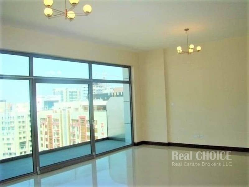 Spacious 2BR | High Floor | Two Towers