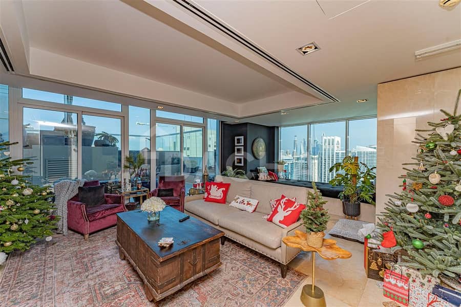 Penthouse / Part Furnished / Must See!