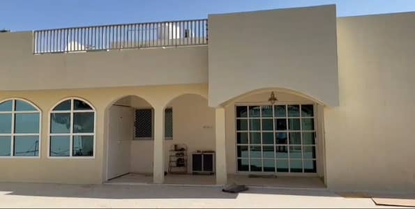 For sale a one-story villa in Al-Drari area, Sharjah