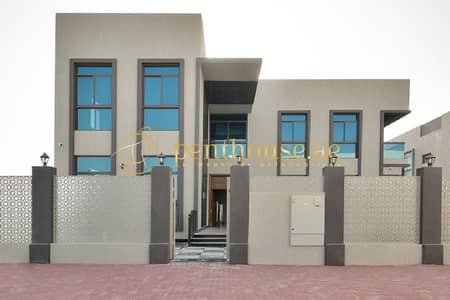 6 Bedroom Villa for Sale in Pearl Jumeirah, Dubai - Luxe Villa w/ Stunning Sea View | Spacious lay-out