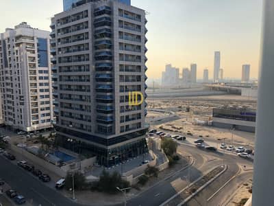 استوديو  للبيع في مدينة دبي الرياضية، دبي - شقة في برج كريكيت مدينة دبي الرياضية 270000 درهم - 6618139
