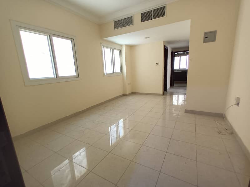 NEAR TO CORNICHE AND FAMILY PARK 2BHK FLAT WITH 2 BATHROOM 21K NO DEPOSIT