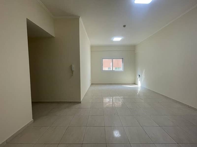 Spacious 2BHK with 2 Bathrooms and Closed Kitchen - Opposite Pond Park