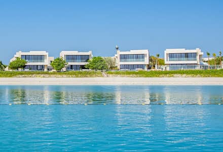 5 Bedroom Villa for Sale in Saadiyat Island, Abu Dhabi - Genuine waterfront villa on lagoon beach