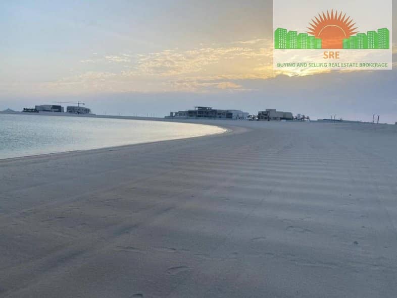 Exclusive 35000 sq. ft beachfront plot - Jumeirah Bay