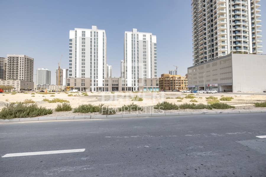 Large Plot for Sale in Al Barsha South