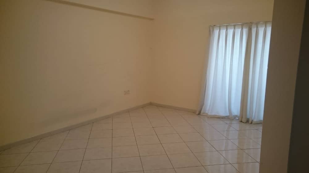 1 bedroom suitable for rent in excellent location