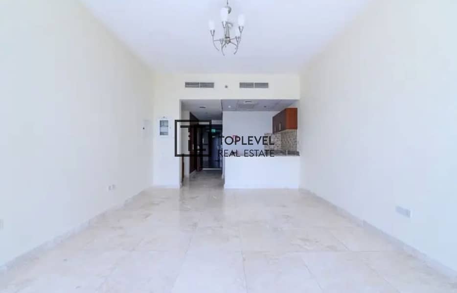 Vacant on Transfer | Spacious Studio | Burj View