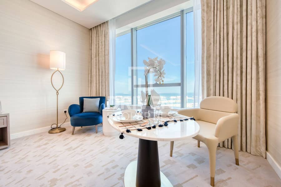 Luxurious Unit with Astonishing Sea View