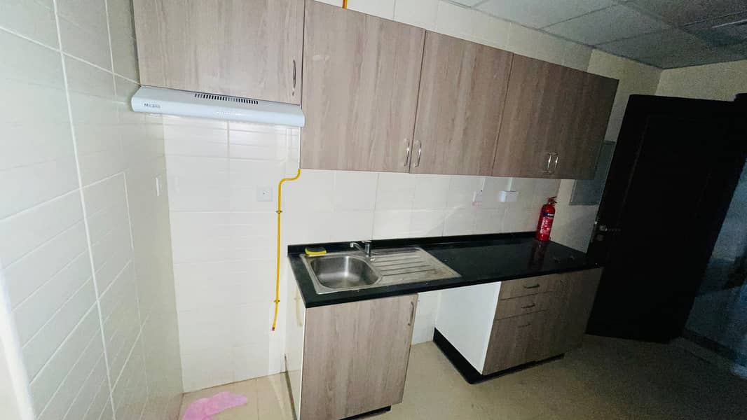 24,000 BY 4 OR 6 CHEQUES STUDIO WITHOUT BALCONY FOR RENT IN PHASE-2 WARSAN-4