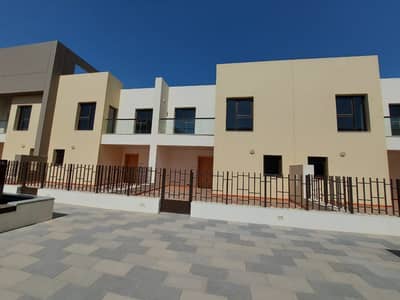 3 Bedroom Townhouse for Rent in International City, Dubai - 3 BEDROOMS DUPLEX VILLA FOR RENT IN WARSAN SOUK ONLY ON 80K