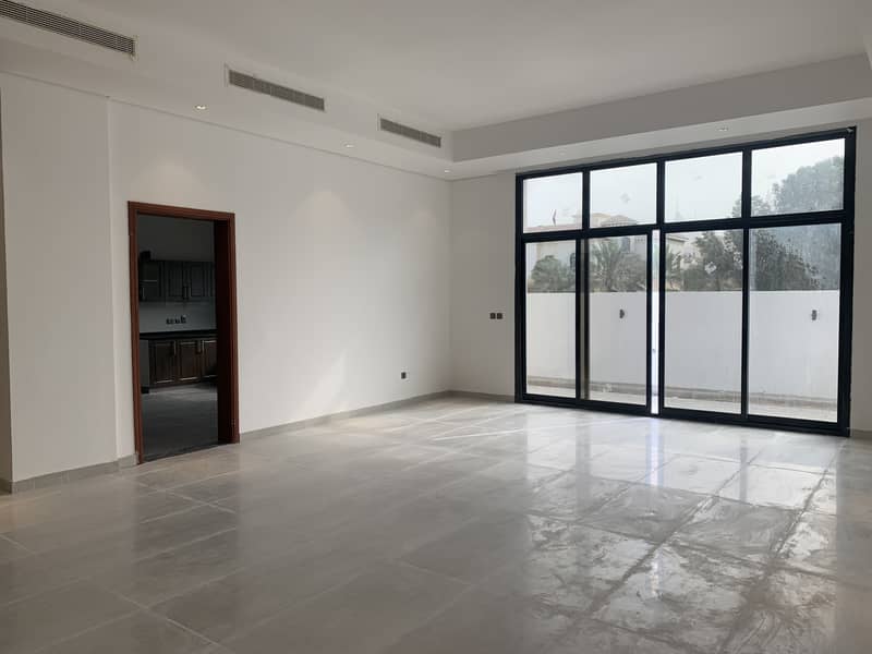 Brand new luxurious 4bedroom villa rent 350k only with Burj view