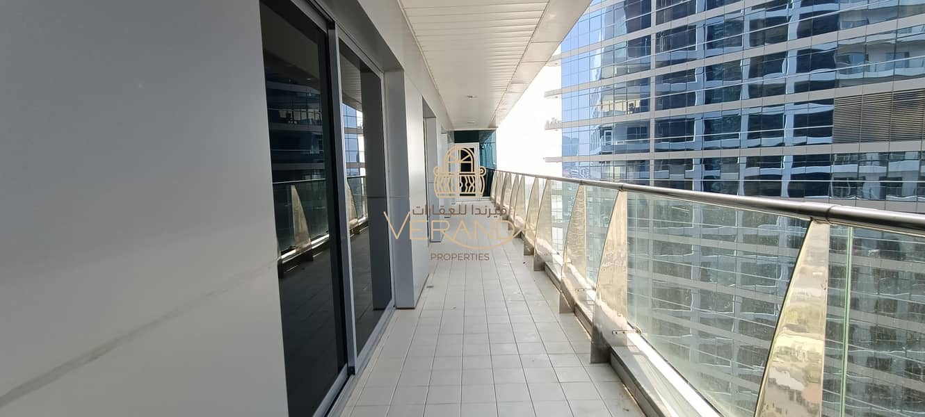 Massive! 3 BR+Maid+Store+Balcony on Corniche