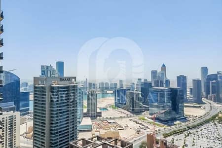 2 Bedroom Apartment for Sale in Downtown Dubai, Dubai - HIGH FLOOR BIG LAYOUT 2 BHK CLOSED KITCHEN CANAL VIEW VACANT