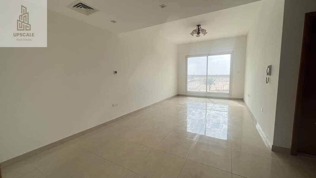 شقة في دبي الجنوب 2 غرف 42999 درهم - 6686978