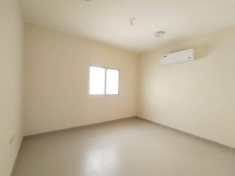 BRAND NEW 1BHK SPLIT AC CENTRAL GASS NO DEPOSITE FOR FAMILY