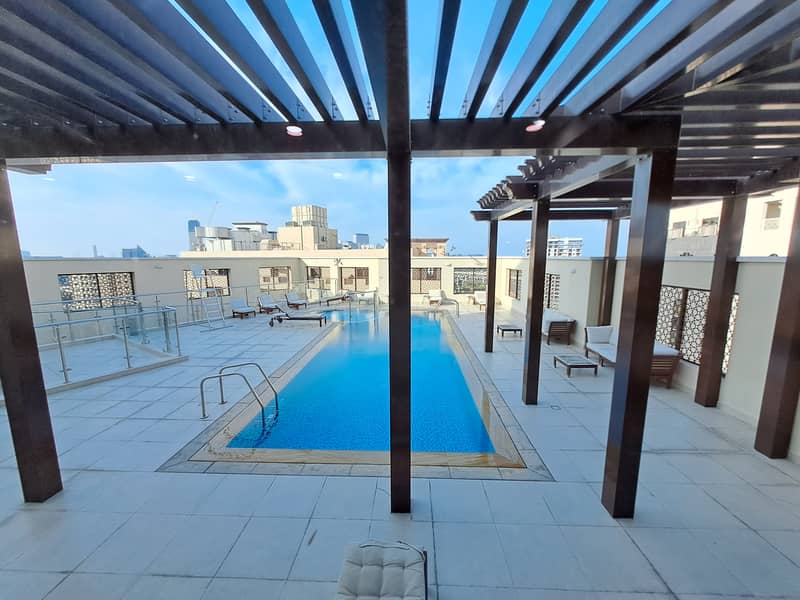 Close to Metro Station 1 Bedroom 2 Bathroom  Apartment And  Gym Pool Parking With 4 Cheques In 72k.